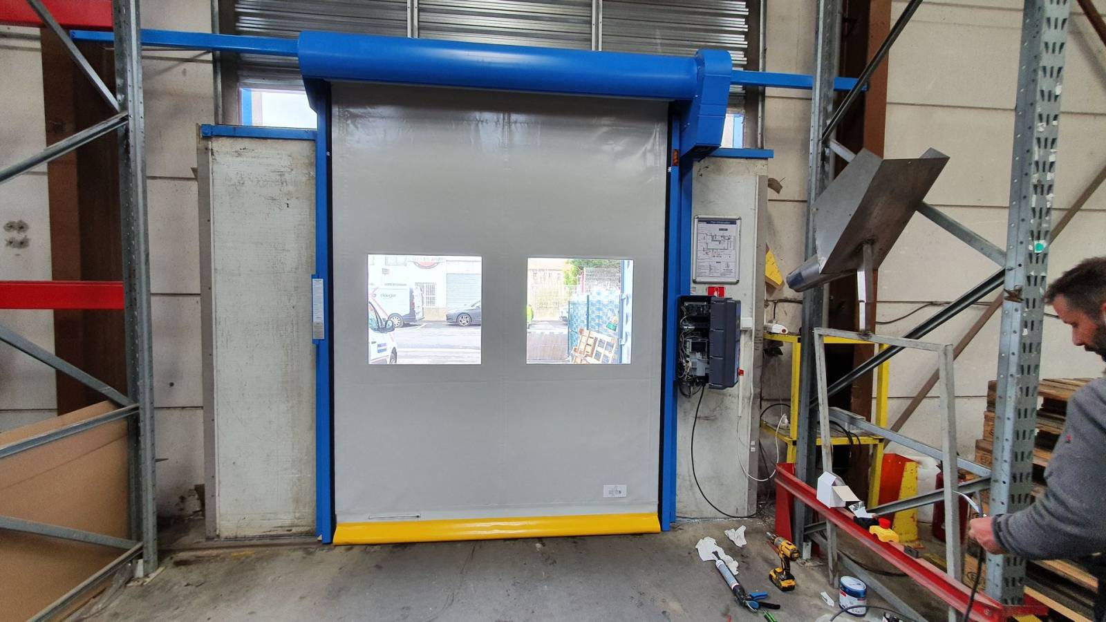 Porte rapide souple industrielle à enroulement pour Hangard de Sète dans l'Hérault 34