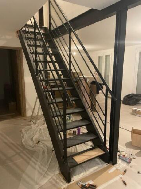 garde corps ferronneries d'une villa à Sète sur bassin de Thau dans l'Hérault 